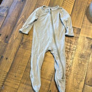 Kyte baby bamboo pajamas footed 0-3 months
